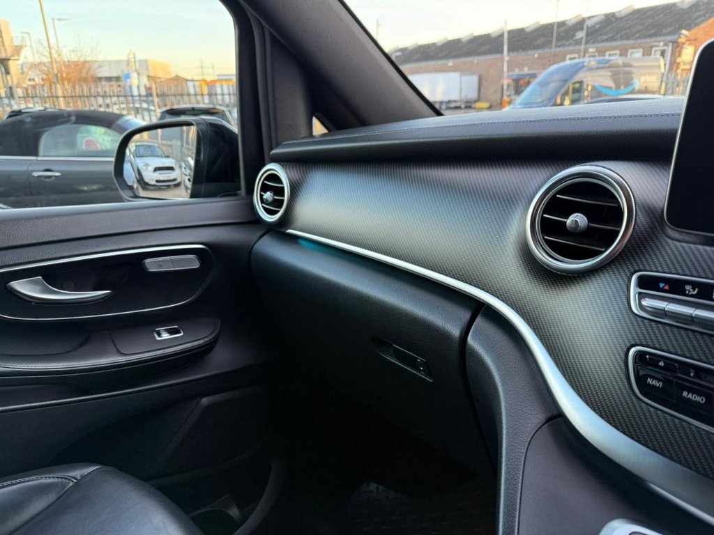 Used Mercedes-Benz V-Class 2018 for sale - 76686430: Photo 44