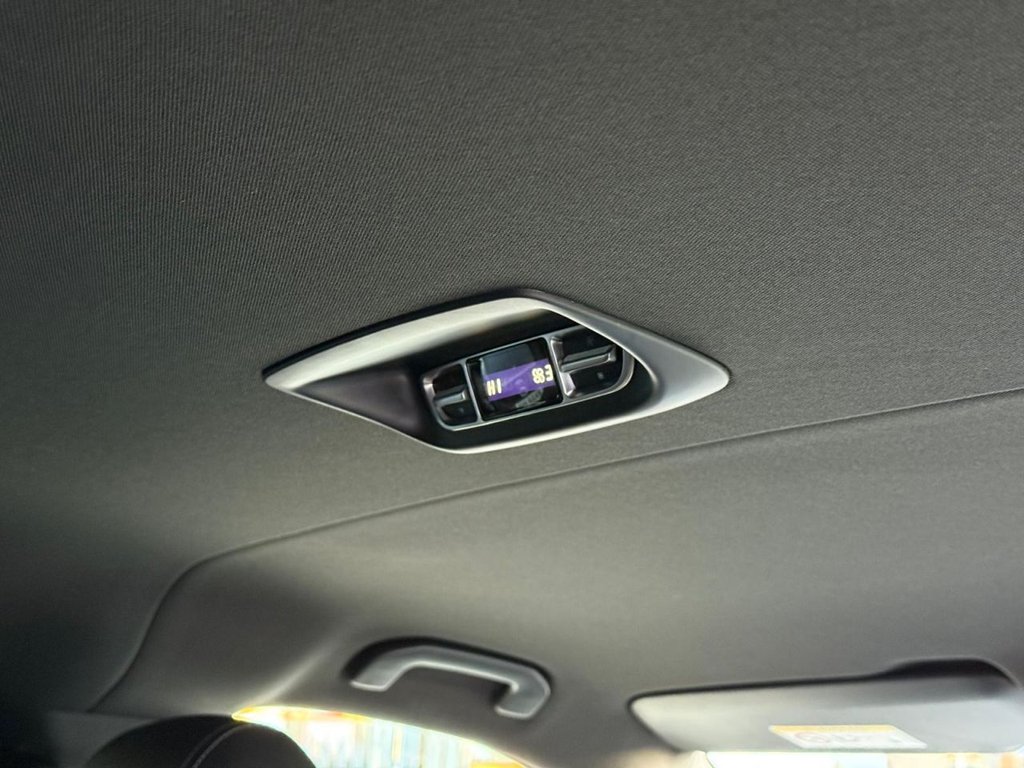 Used Mercedes-Benz V-Class 2018 for sale - 76686430: Photo 46