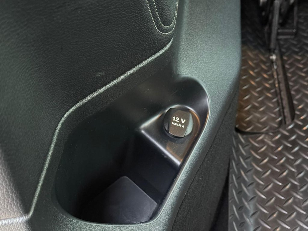 Used Mercedes-Benz V-Class 2018 for sale - 76686430: Photo 48