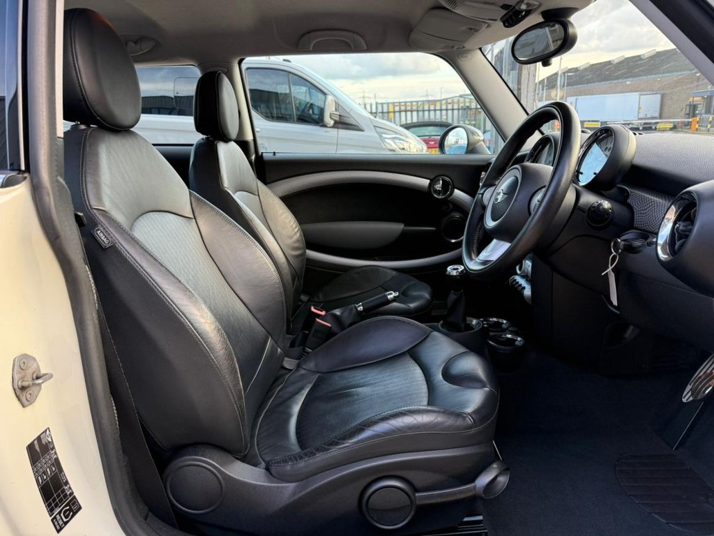 Used MINI Hatch 2009 for sale - 76535997: Photo 11