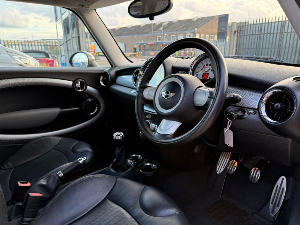 Used MINI Hatch 2009 for sale - 76535997: Photo 12