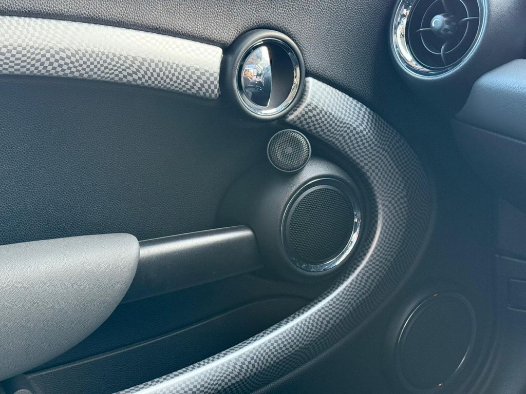 Used MINI Hatch 2009 for sale - 76535997: Photo 19