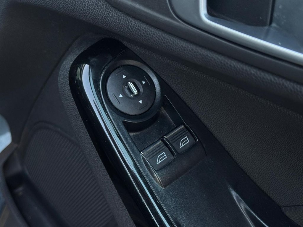 Used Ford Fiesta 2014 for sale - 77089377: Photo 17