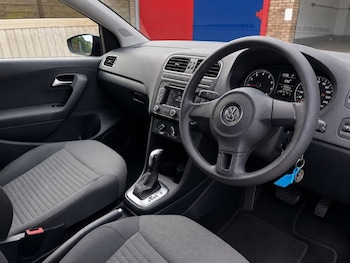 Used Volkswagen Polo 2011 for sale - 79322950: Photo