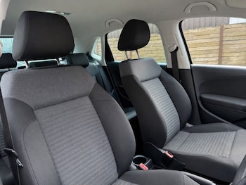 Used Volkswagen Polo 2011 for sale - 79322950: Photo