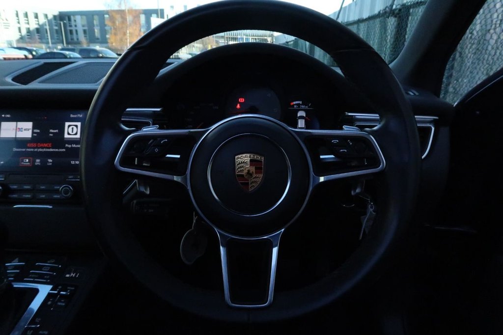 Used Porsche Macan 2017 for sale - 77236823: Photo 11