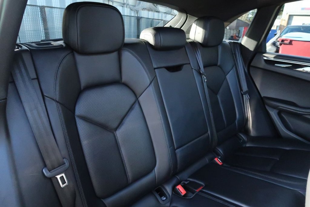 Used Porsche Macan 2017 for sale - 77236823: Photo 13