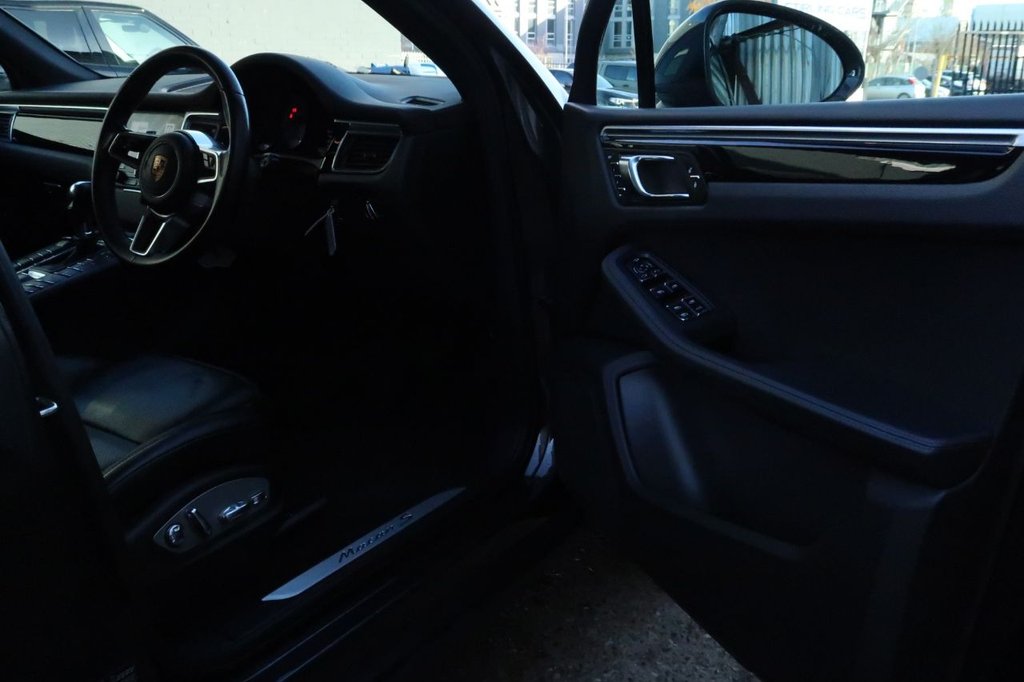 Used Porsche Macan 2017 for sale - 77236823: Photo 14