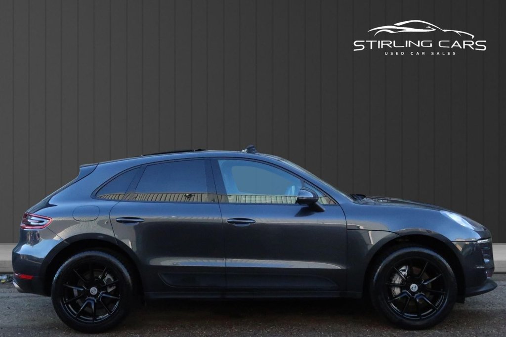 Used Porsche Macan 2017 for sale - 77236823: Photo 4