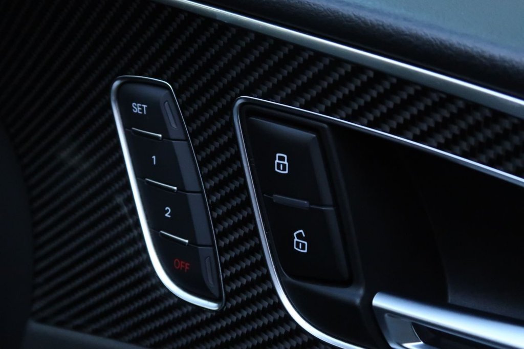 Used Audi RS6 Avant 2016 for sale - 77660208: Photo 24