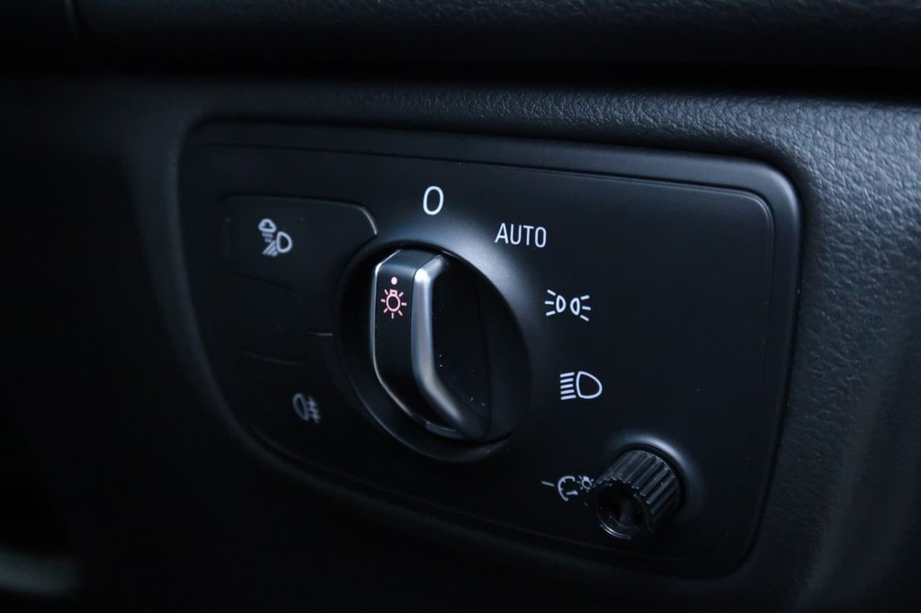 Used Audi RS6 Avant 2016 for sale - 77660208: Photo 26