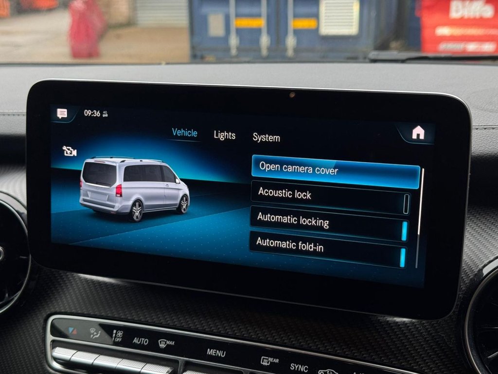 Used Mercedes-Benz V-Class 2021 for sale - 77101071: Photo 17