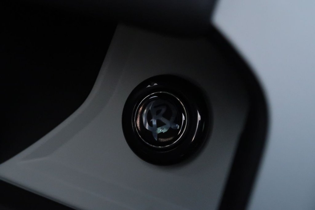 Used Land Rover Defender 2023 for sale - 77089285: Photo 19