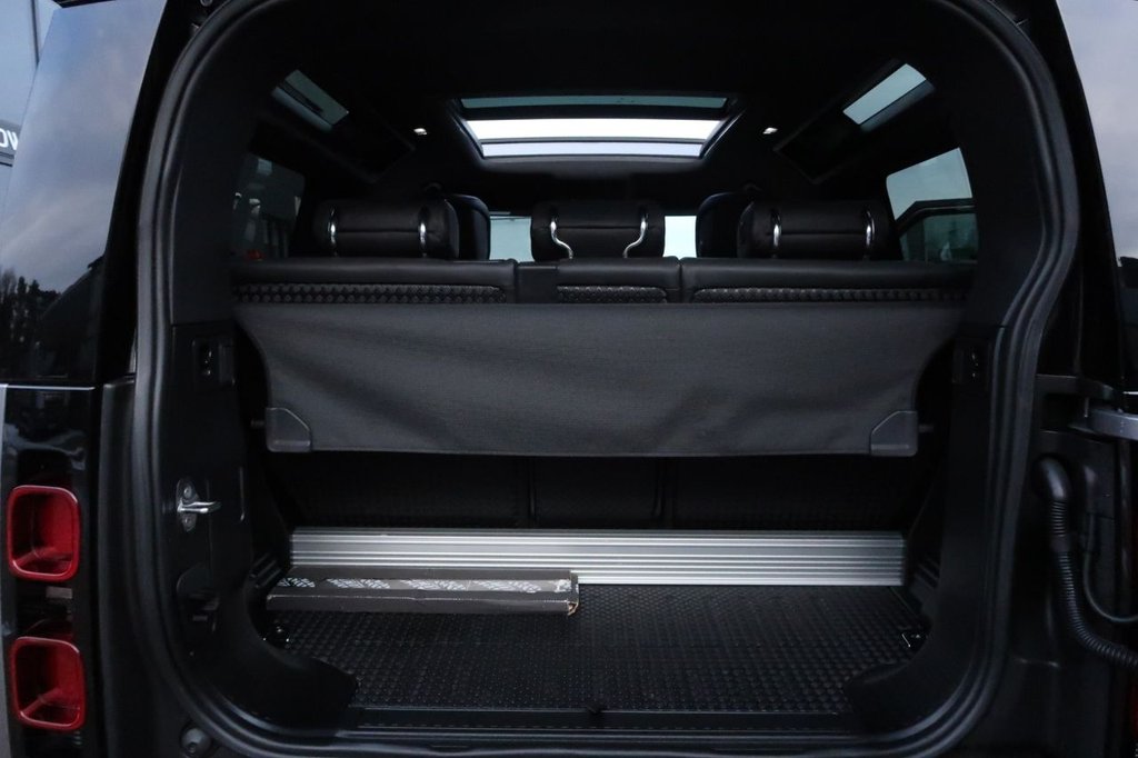 Used Land Rover Defender 2023 for sale - 77089285: Photo 34