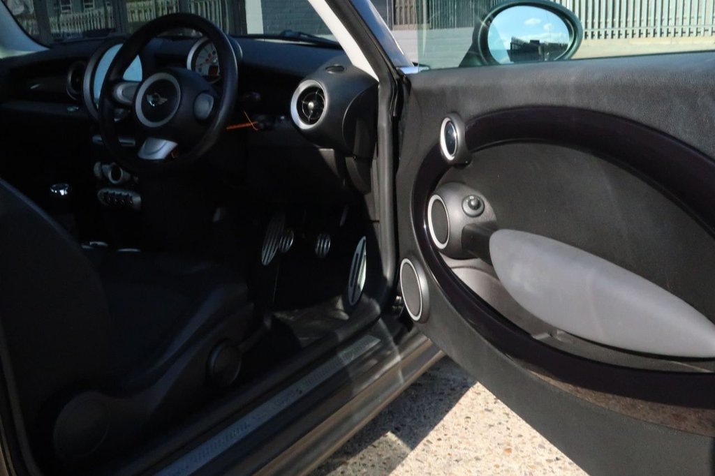 Used MINI Hatch 2010 for sale - 76119170: Photo 14