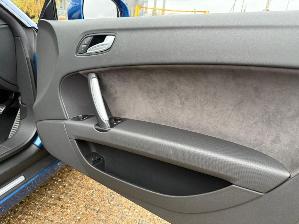 Used Audi TT 2009 for sale - 76642741: Photo 22