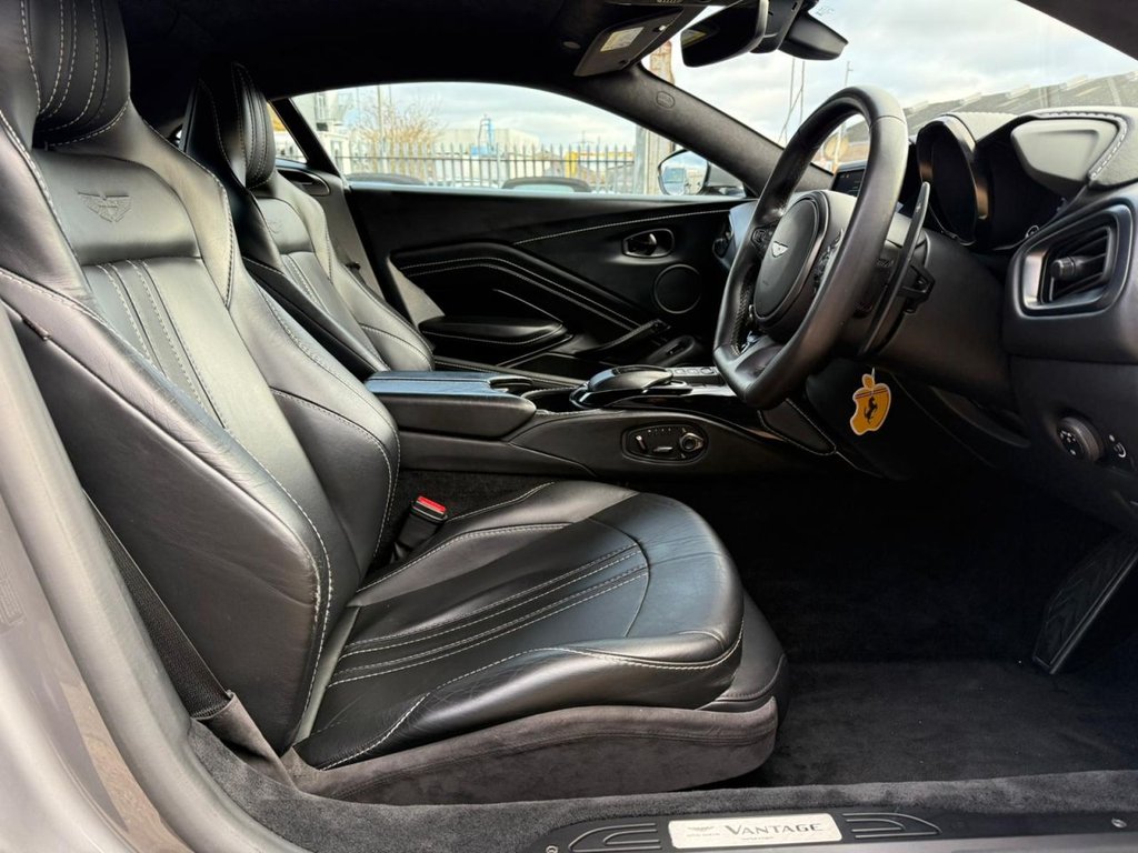 Used Aston Martin Vantage 2019 for sale - 76417350: Photo 15