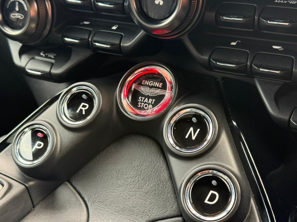 Used Aston Martin Vantage 2019 for sale - 76417350: Photo 21
