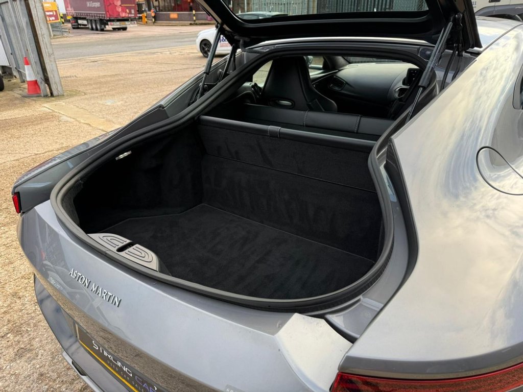 Used Aston Martin Vantage 2019 for sale - 76417350: Photo 23