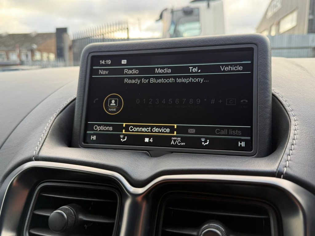 Used Aston Martin Vantage 2019 for sale - 76417350: Photo 30