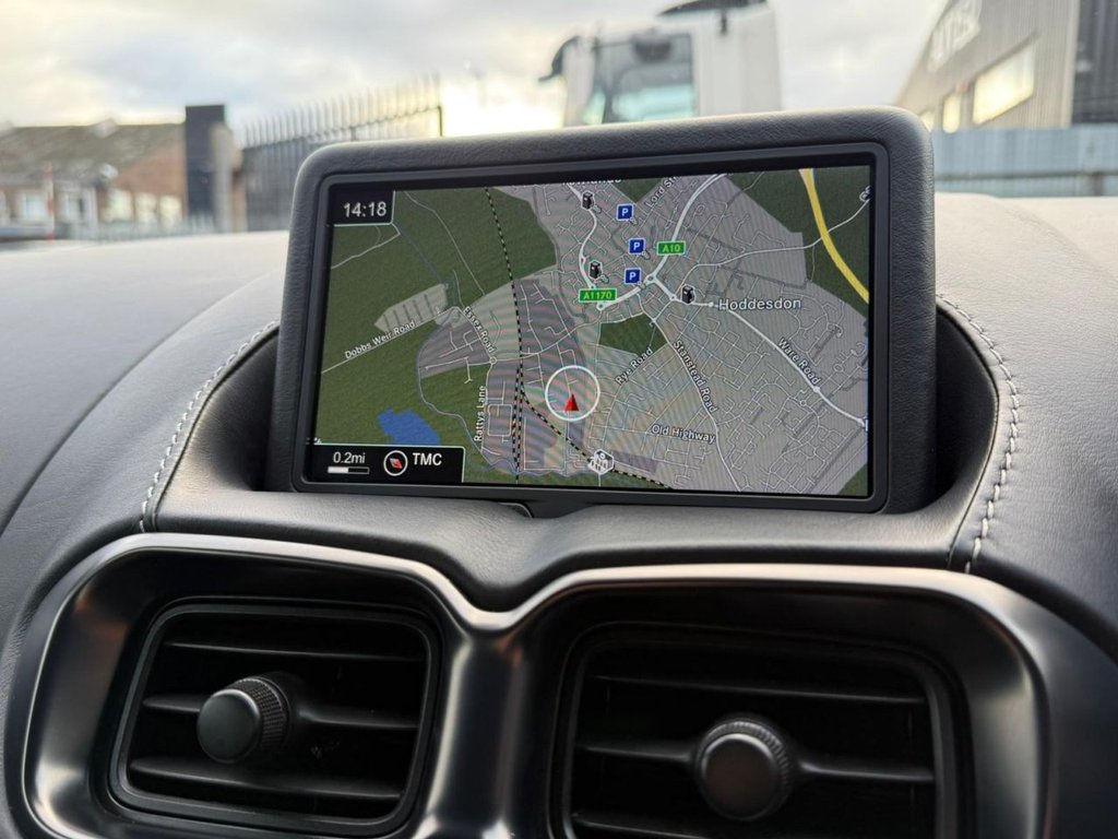 Used Aston Martin Vantage 2019 for sale - 76417350: Photo 31