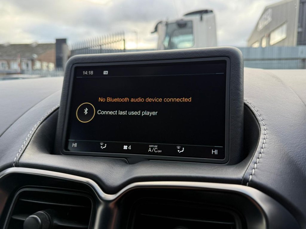 Used Aston Martin Vantage 2019 for sale - 76417350: Photo 35