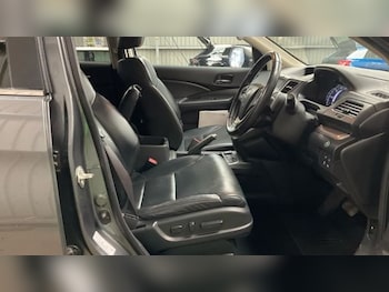 Used Honda CR-V 2016 for sale - 78590560: Photo
