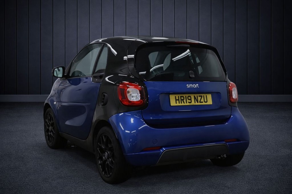 Used smart fortwo 2019 for sale - 77667511: Photo 2