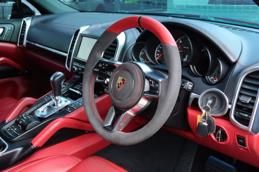 Used Porsche Cayenne 2015 for sale - 77056317: Photo 10