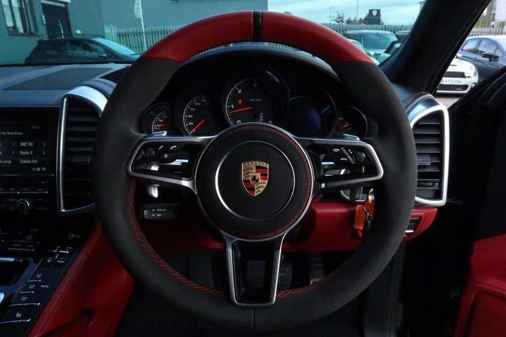 Used Porsche Cayenne 2015 for sale - 77056317: Photo 11