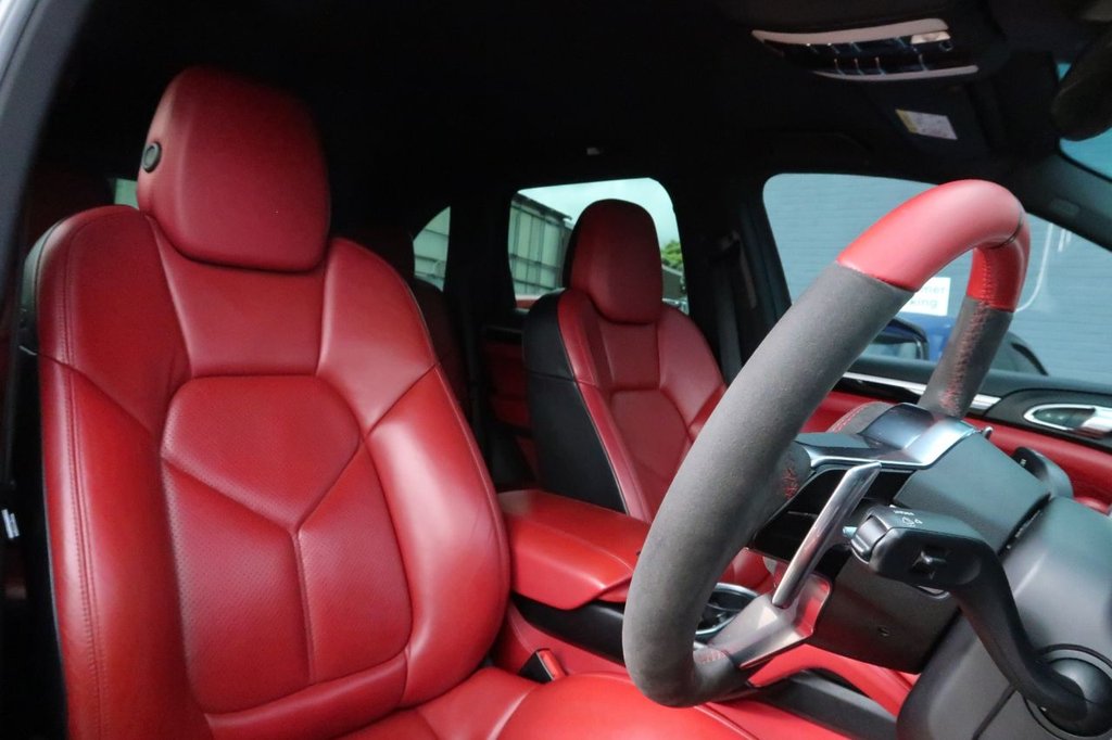 Used Porsche Cayenne 2015 for sale - 77056317: Photo 12