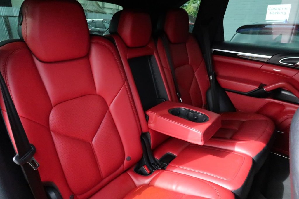 Used Porsche Cayenne 2015 for sale - 77056317: Photo 13