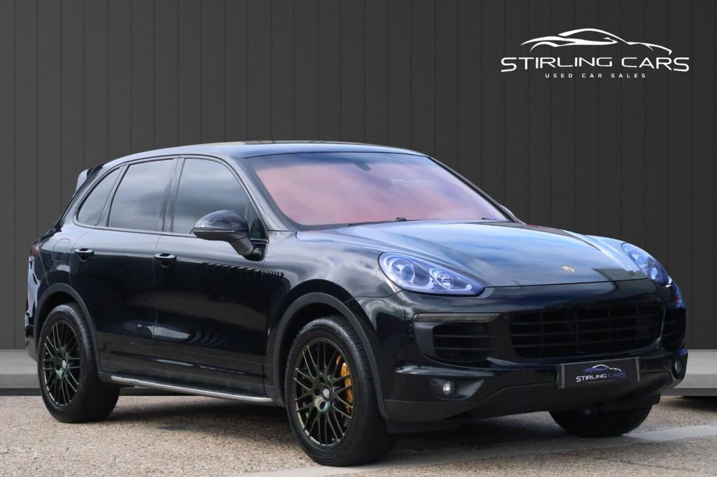 Used Porsche Cayenne 2015 for sale - 77056317: Photo 2