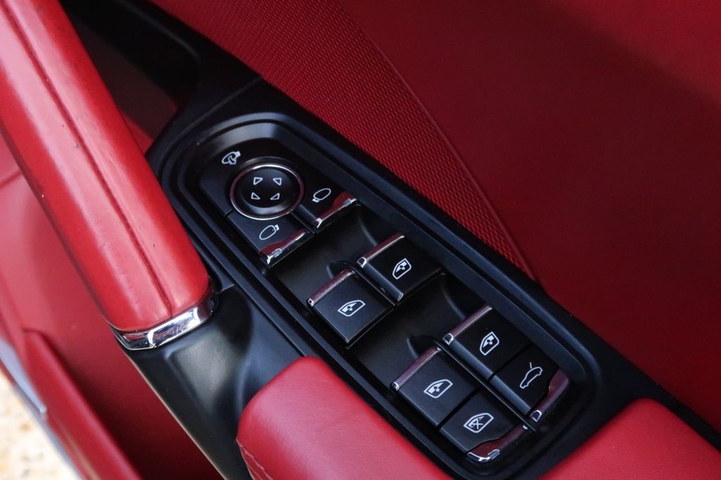 Used Porsche Cayenne 2015 for sale - 77056317: Photo 22