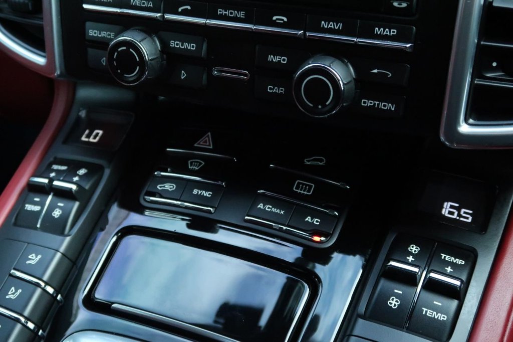 Used Porsche Cayenne 2015 for sale - 77056317: Photo 33