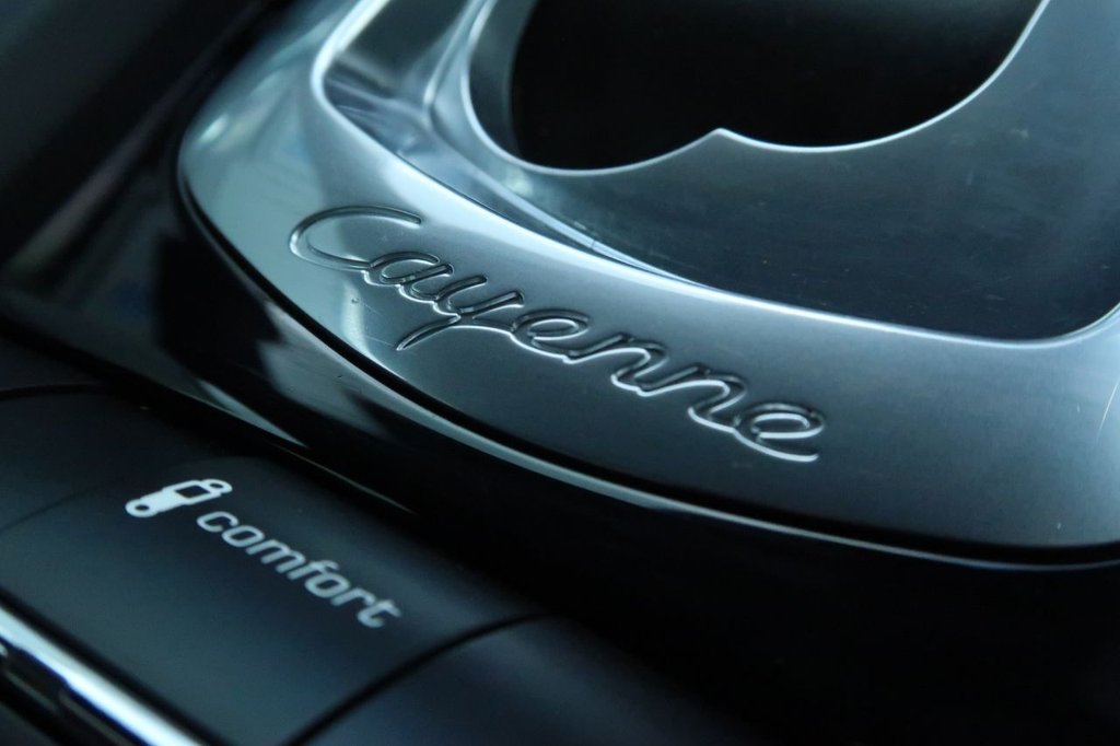 Used Porsche Cayenne 2015 for sale - 77056317: Photo 39