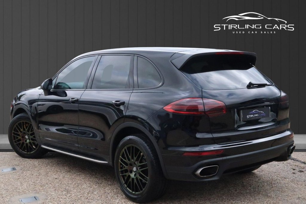 Used Porsche Cayenne 2015 for sale - 77056317: Photo 6