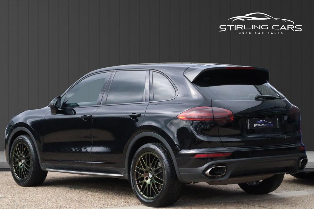 Used Porsche Cayenne 2015 for sale - 77056317: Photo 7