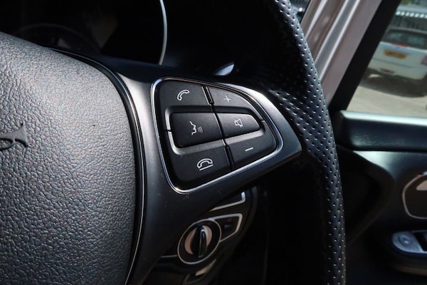 Used Mercedes-Benz V-Class 2018 for sale - 75651609: Photo 21