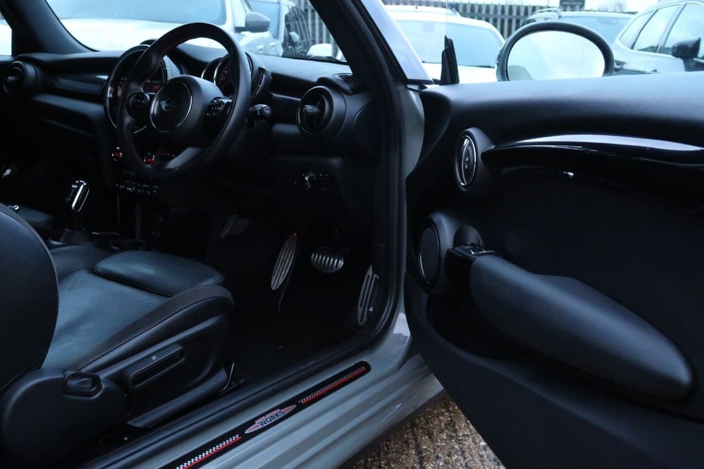 Used MINI Hatch 2018 for sale - 77172185: Photo 14