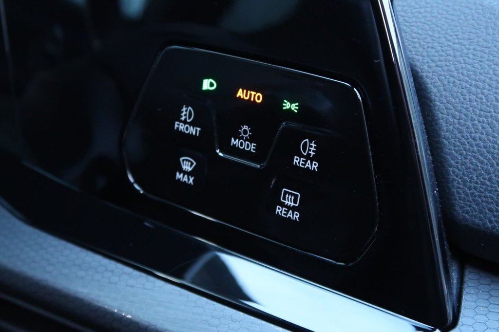 Used Volkswagen Golf 2020 for sale - 76784079: Photo 19