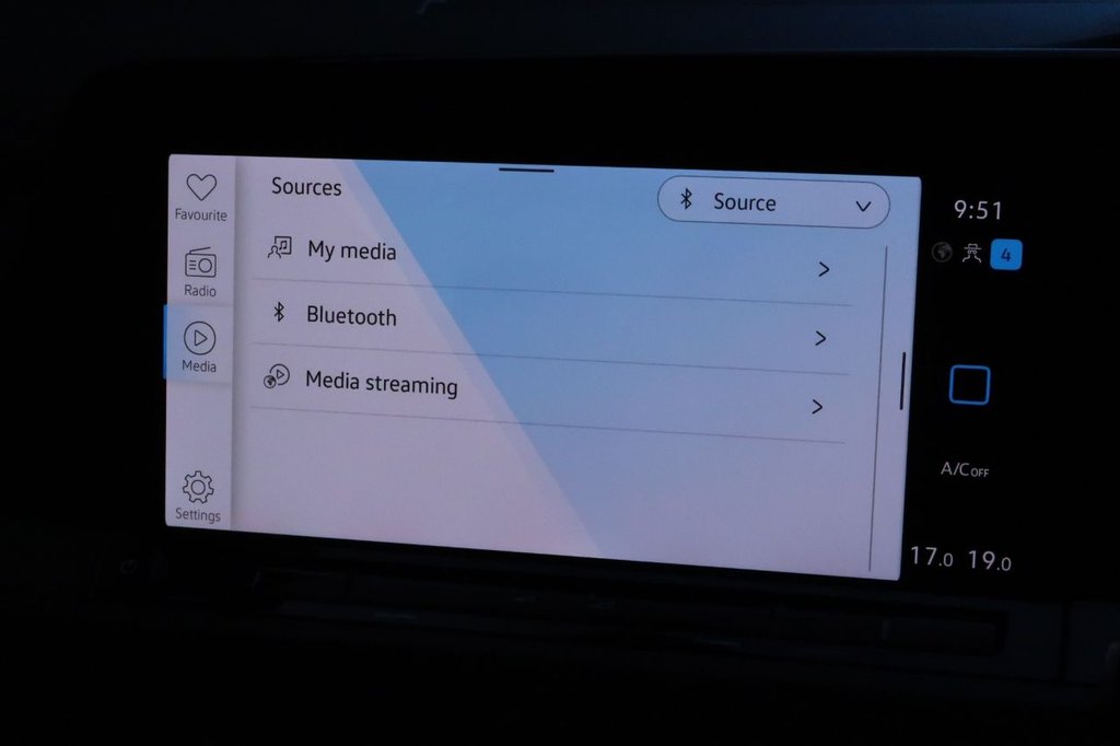 Used Volkswagen Golf 2020 for sale - 76784079: Photo 25