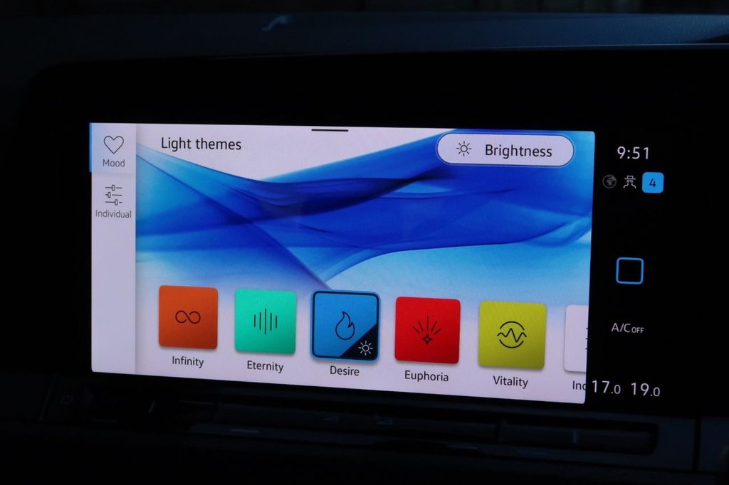 Used Volkswagen Golf 2020 for sale - 76784079: Photo 29