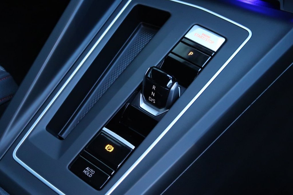 Used Volkswagen Golf 2020 for sale - 76784079: Photo 32