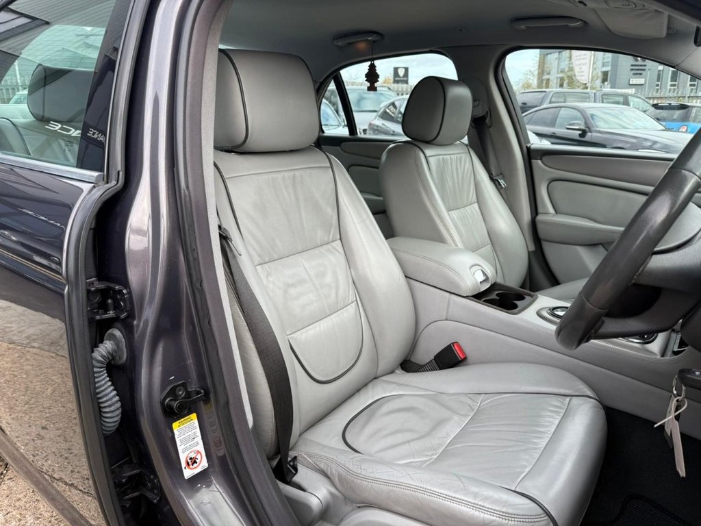 Used Jaguar XJ 2007 for sale - 76546637: Photo 14