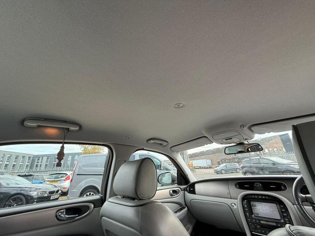 Used Jaguar XJ 2007 for sale - 76546637: Photo 19