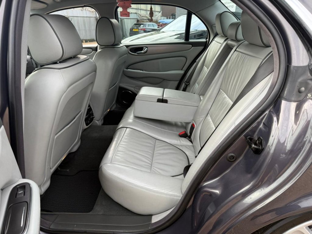 Used Jaguar XJ 2007 for sale - 76546637: Photo 20