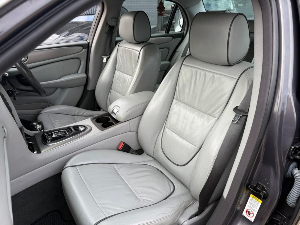 Used Jaguar XJ 2007 for sale - 76546637: Photo 21