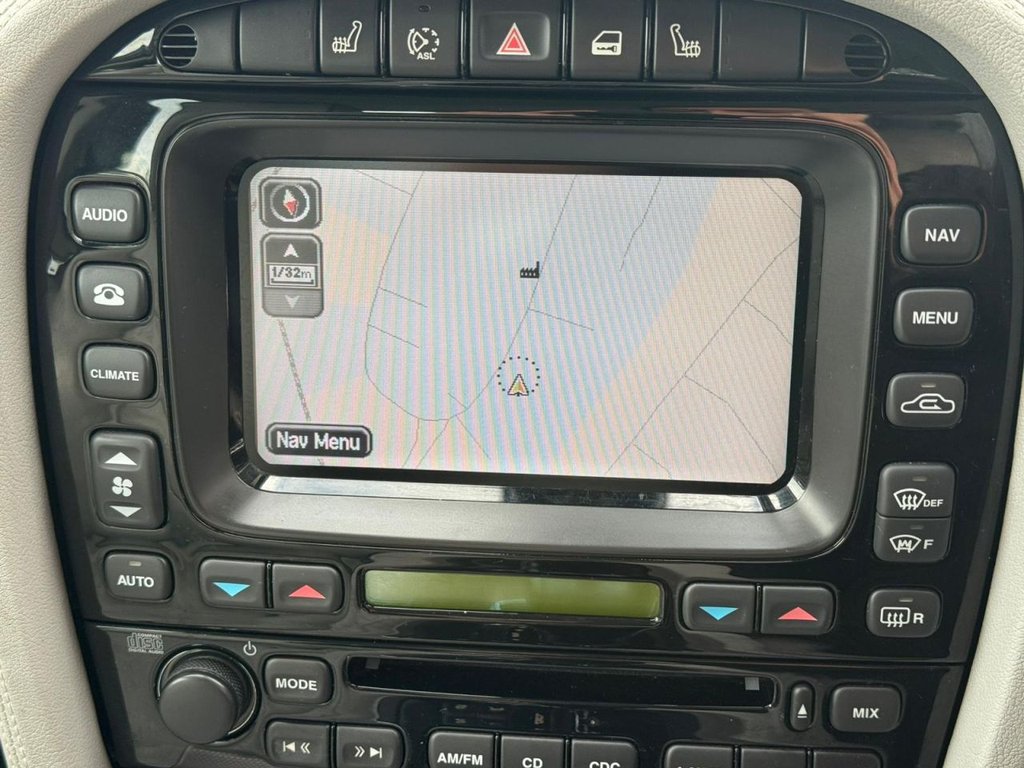 Used Jaguar XJ 2007 for sale - 76546637: Photo 24