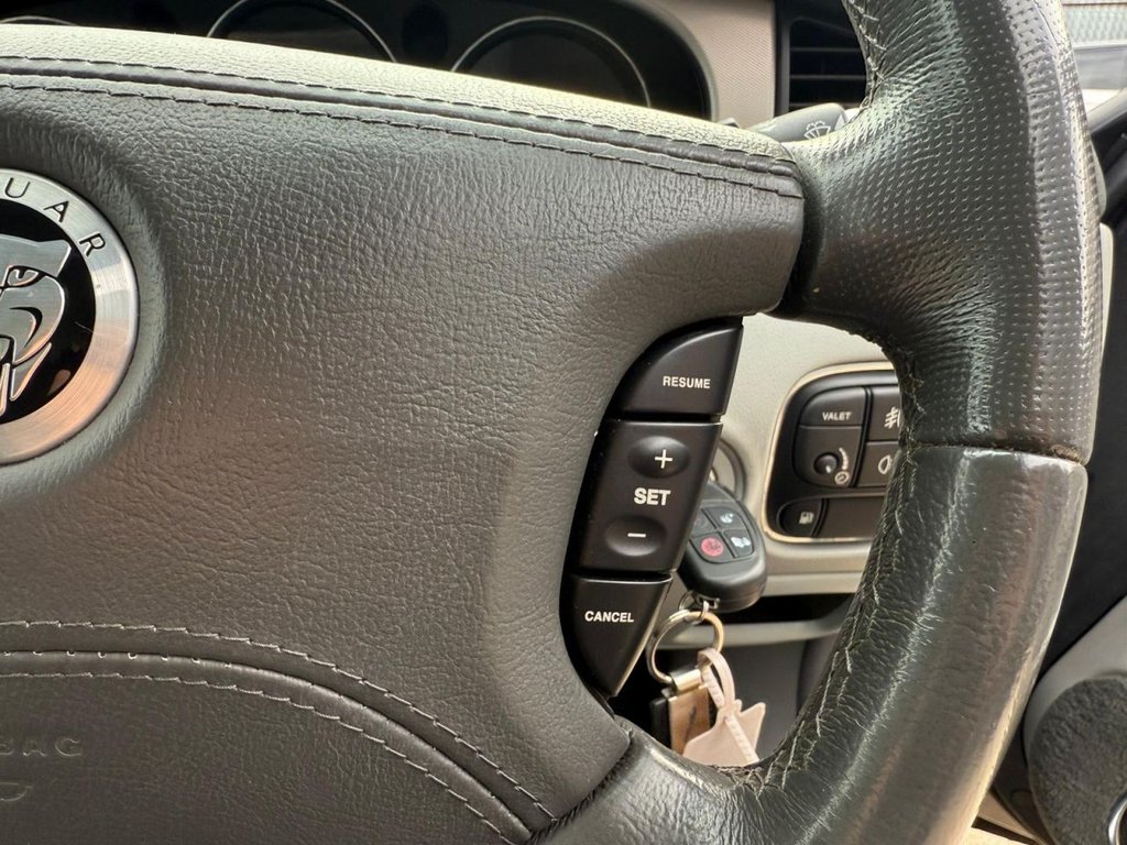 Used Jaguar XJ 2007 for sale - 76546637: Photo 32